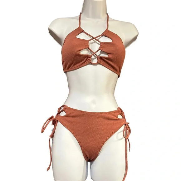 Sunny Co. Cheeky Thong Bikini Bottom - New Without Tags - Size Medium - Picture 2 of 11